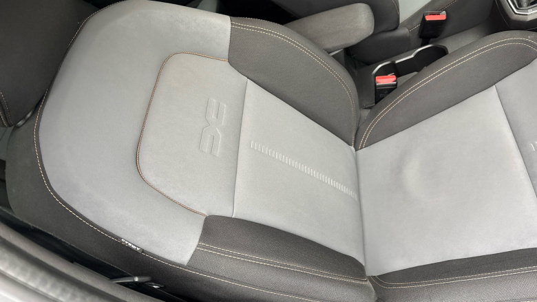 Dacia Jogger 1.6 HEV Extreme 5dr Auto Hybrid Estate